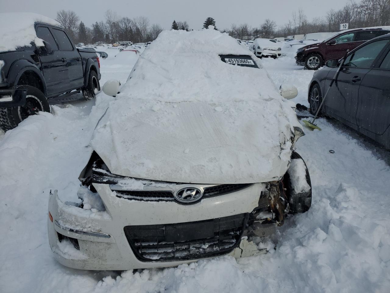 2011 Hyundai Elantra - Image 5