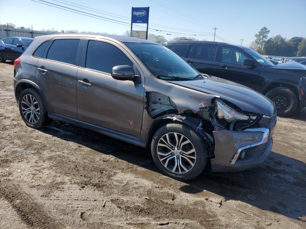 2017 Mitsubishi Outlander - Image 4
