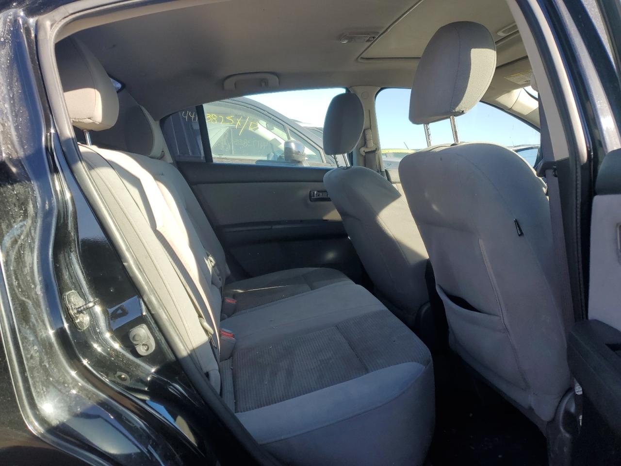 2012 Nissan Sentra - Image 10