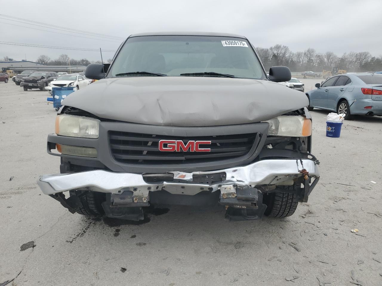 2006 GMC Sierra - Image 5