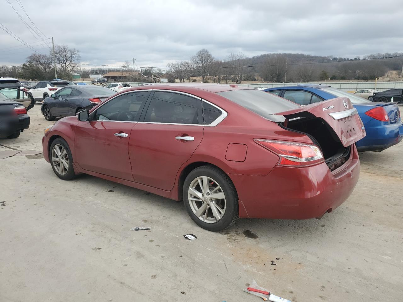 2013 Nissan Altima - Image 2