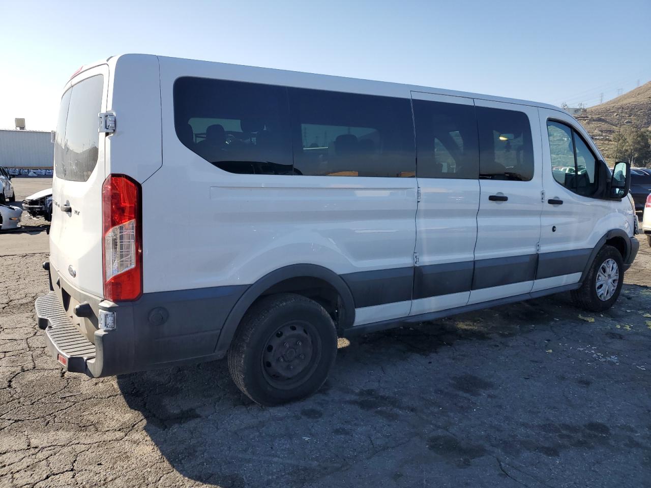 2017 Ford Transit - Image 3