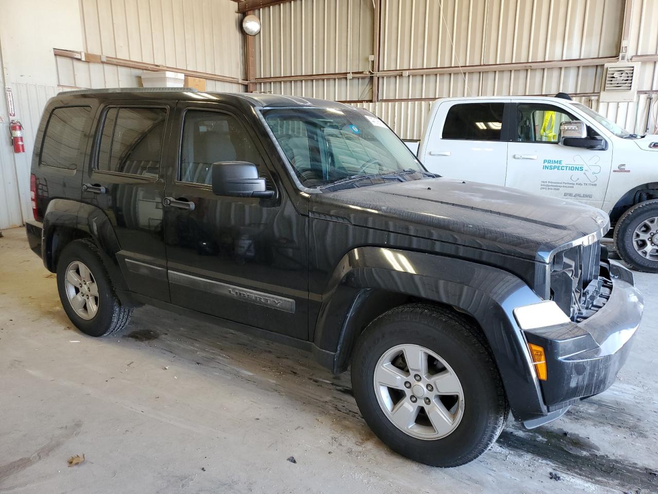 2012 Jeep Liberty (North America) - Image 4