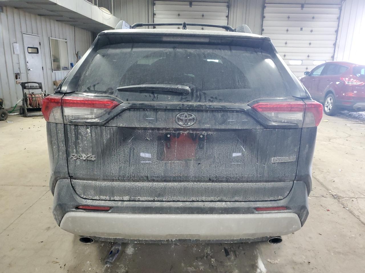 2024 Toyota RAV 4 - Image 6