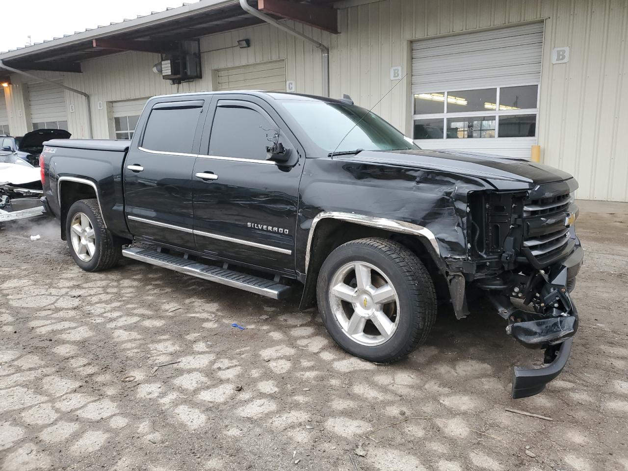 2016 Chevrolet Silverado - Image 4