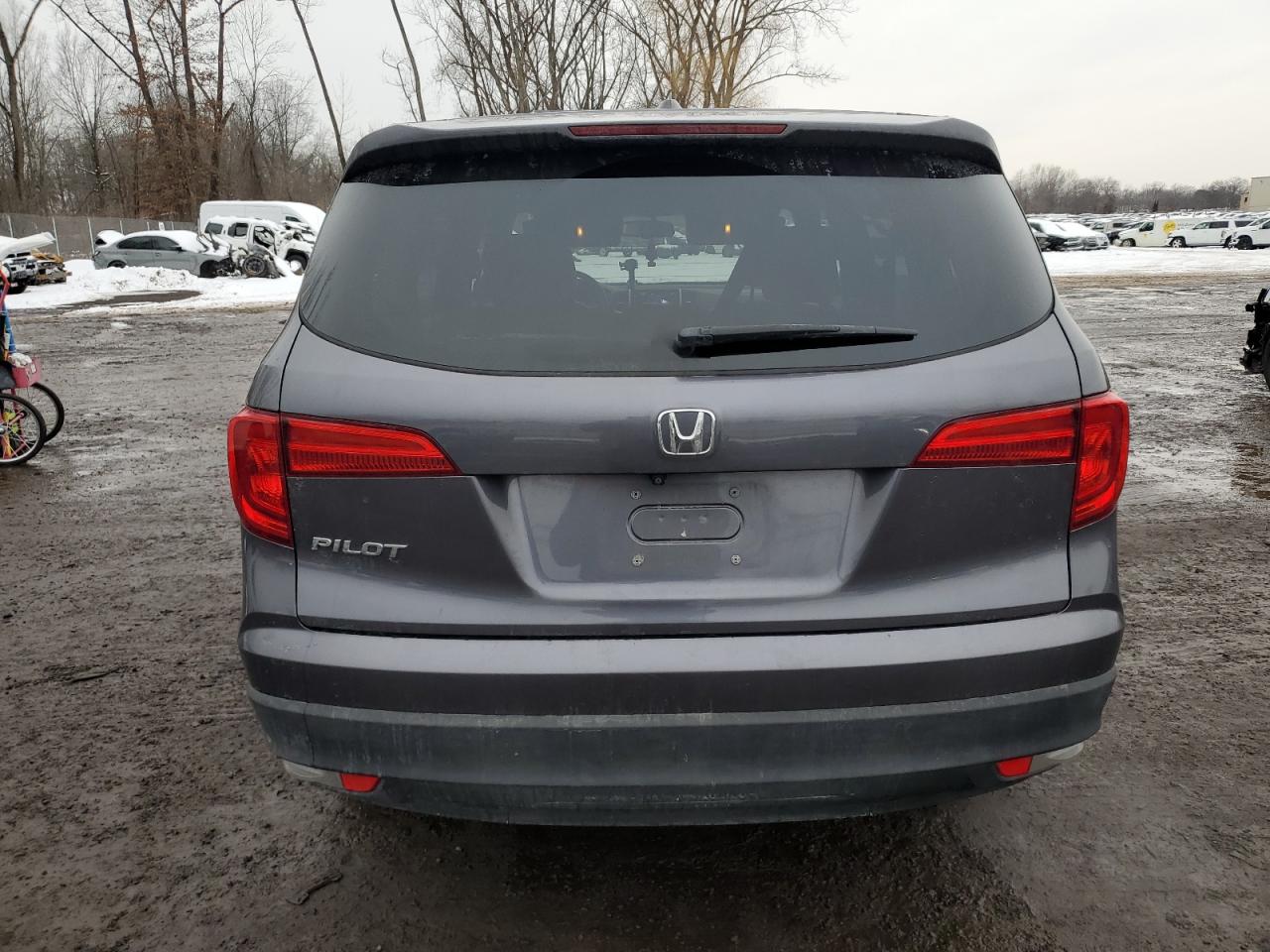 2018 Honda Pilot - Image 6