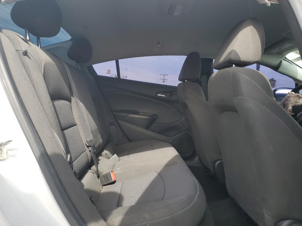 2019 Chevrolet Cruze - Image 10