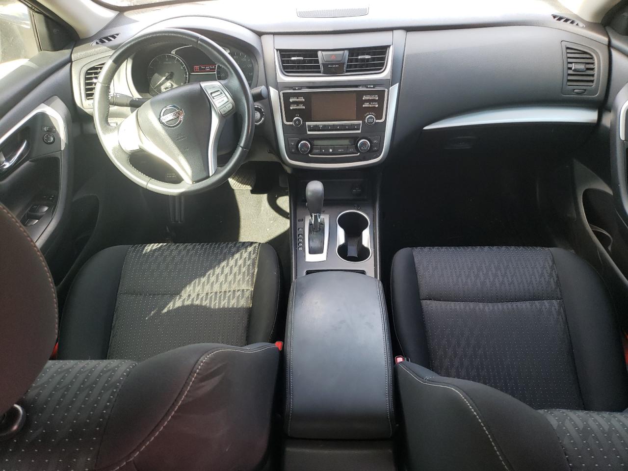 2016 Nissan Altima - Image 8