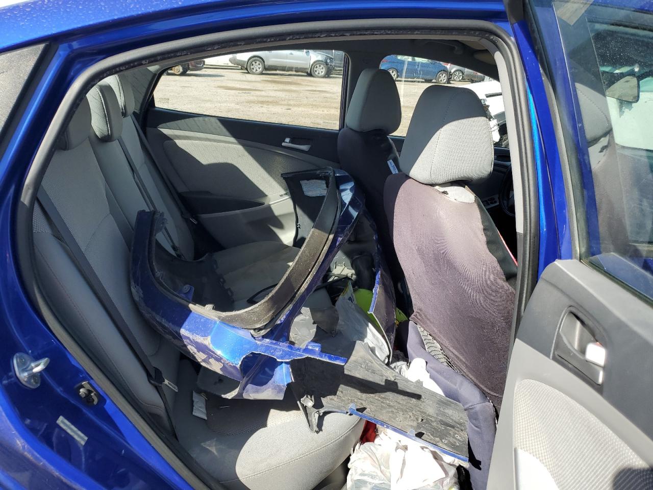 2014 Hyundai Accent - Image 10