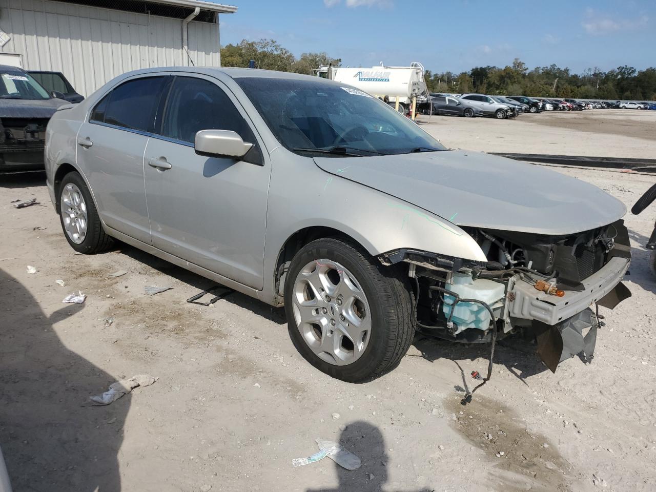 2010 Ford Fusion - Image 4