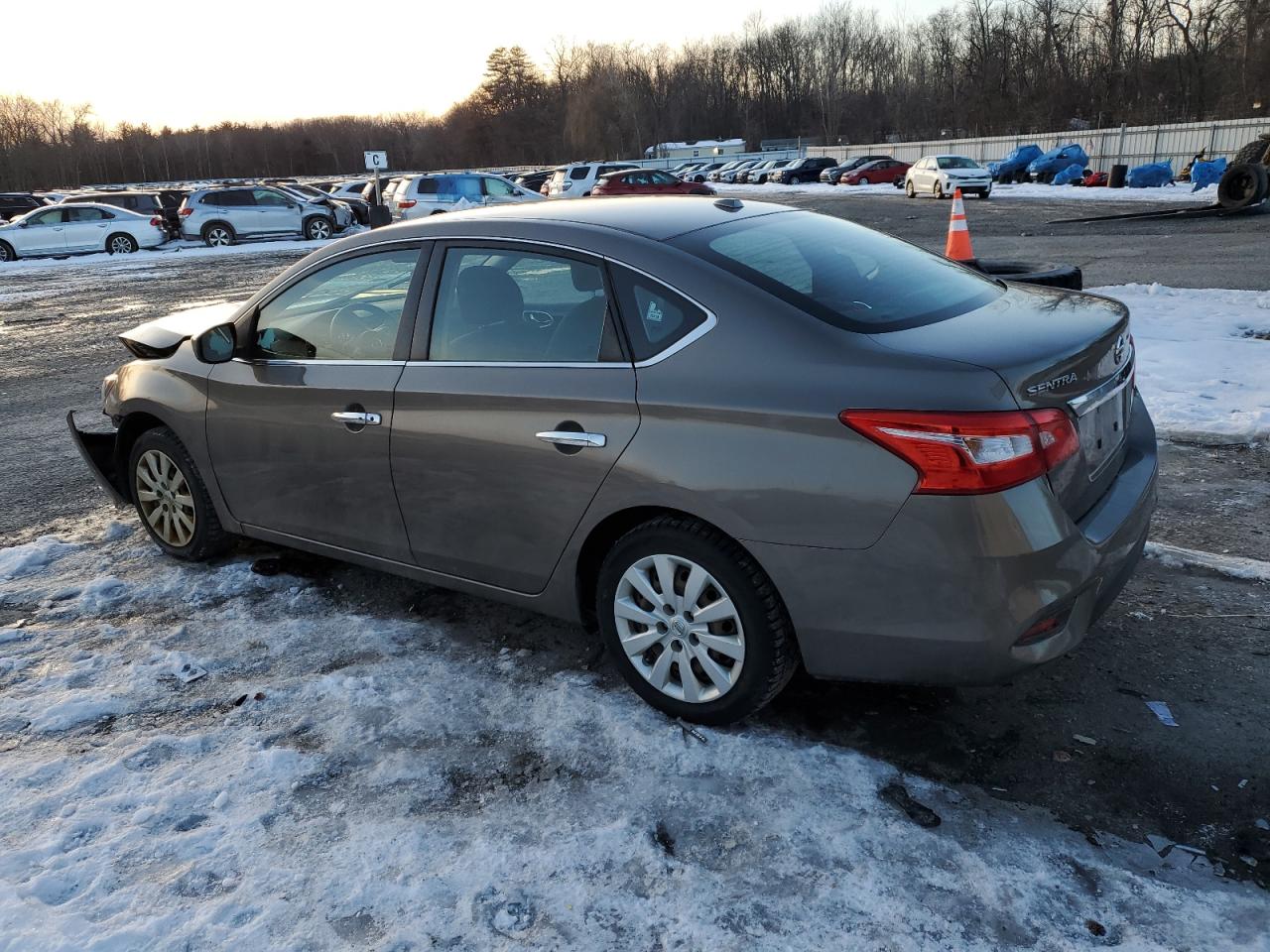 2016 Nissan Sentra - Image 2