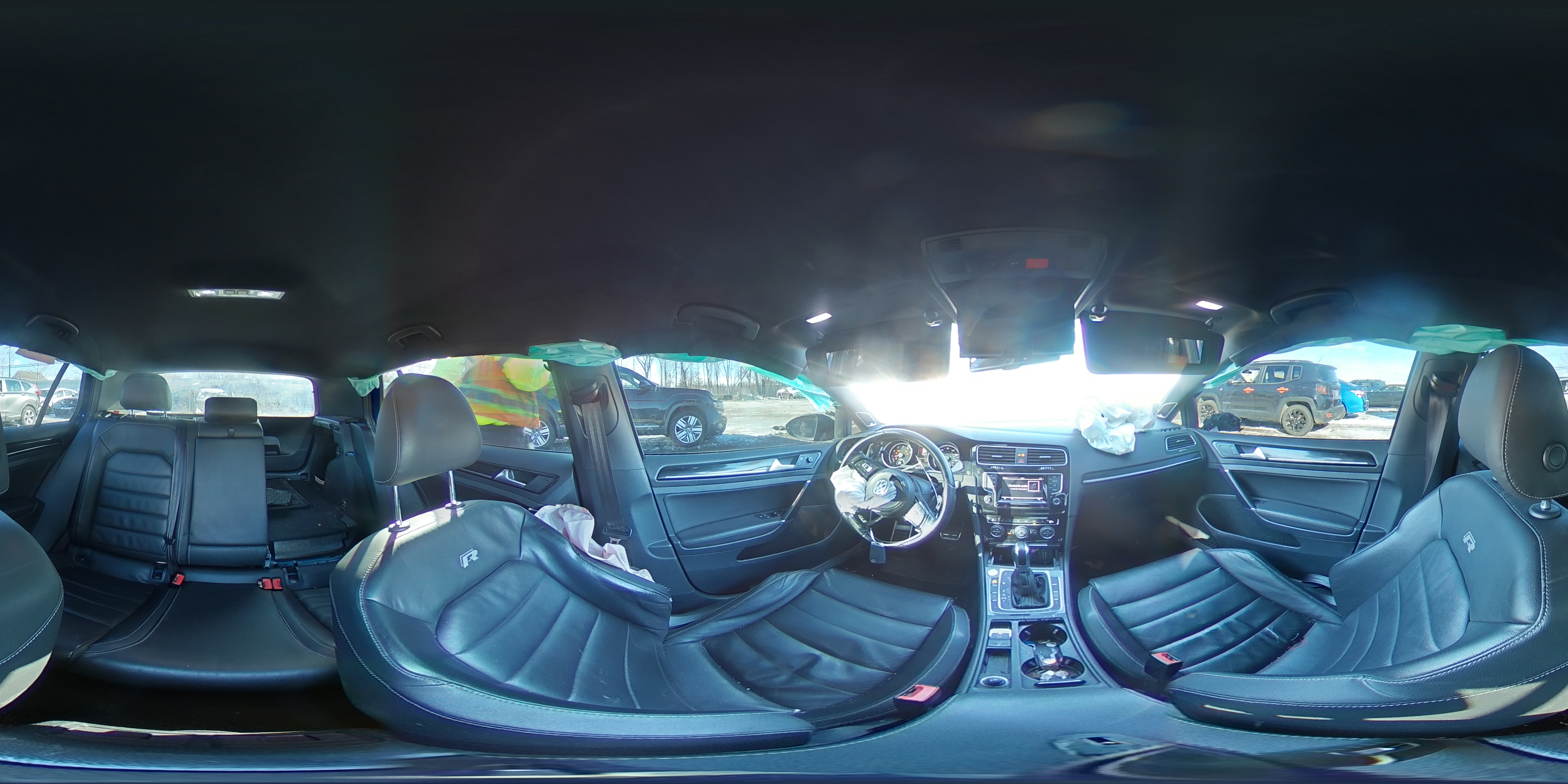 2015 Volkswagen Golf - Image 13