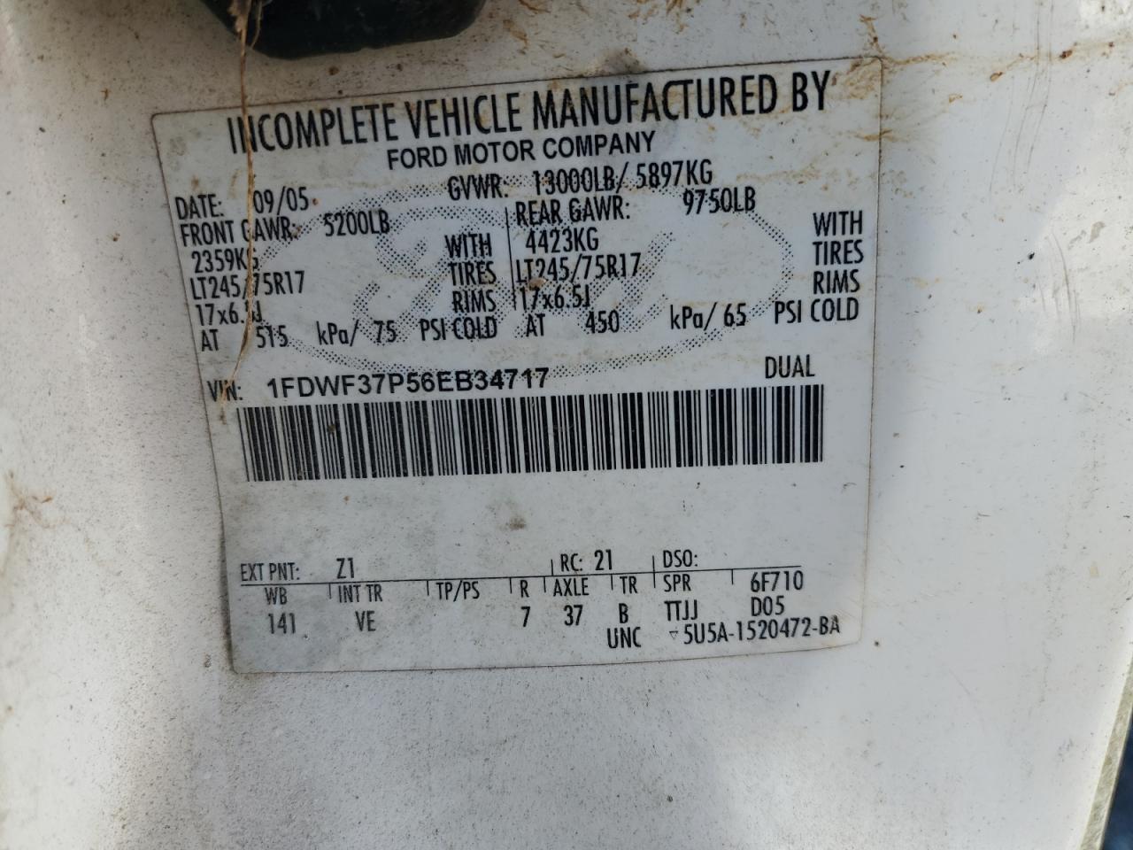 2006 Ford F350 - Image 13