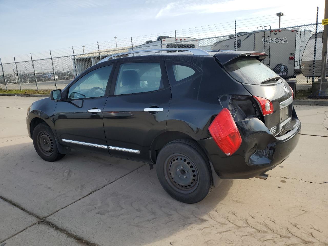2015 Nissan Rogue - Image 2