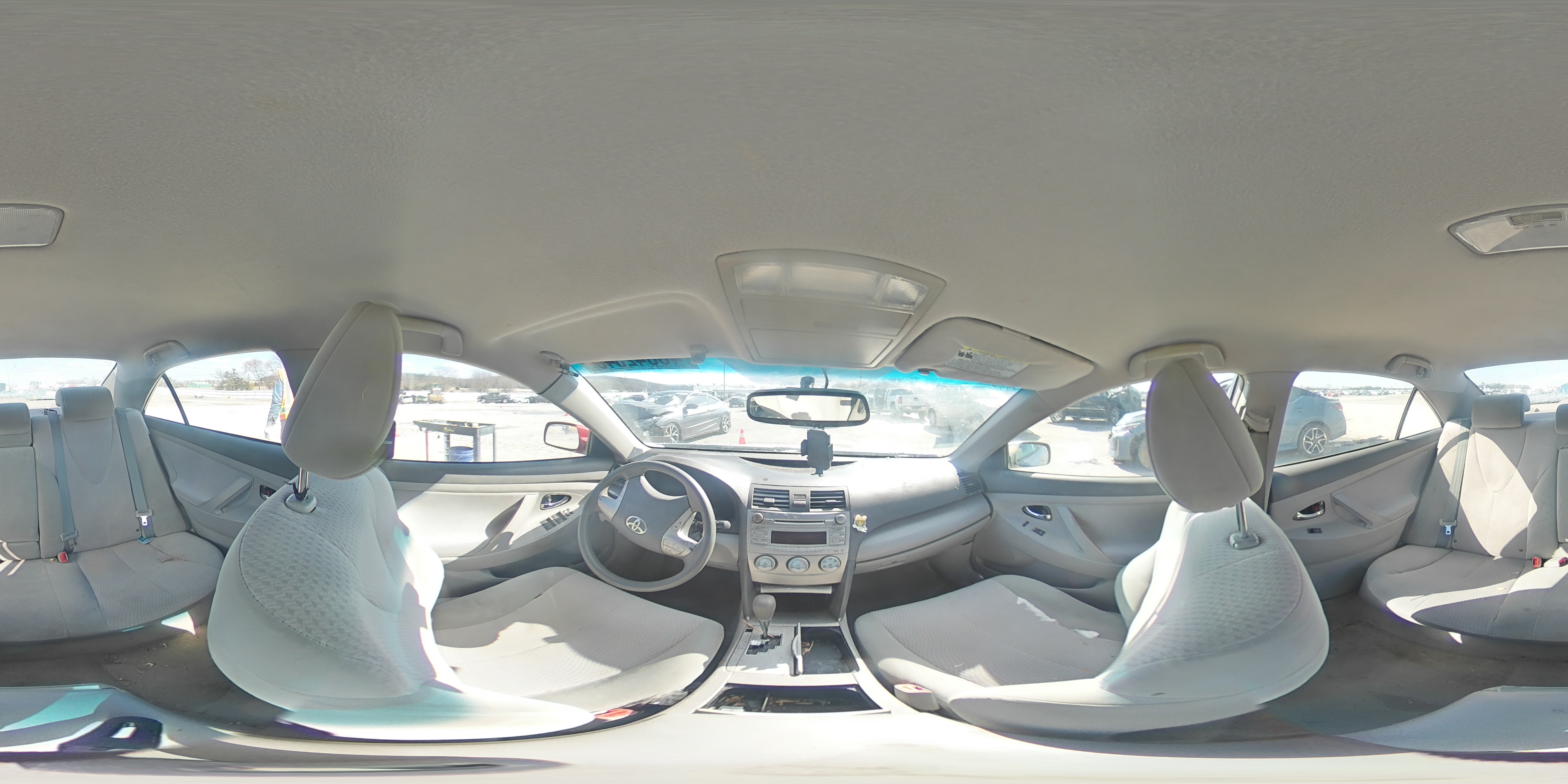 2011 Toyota Camry - Image 12