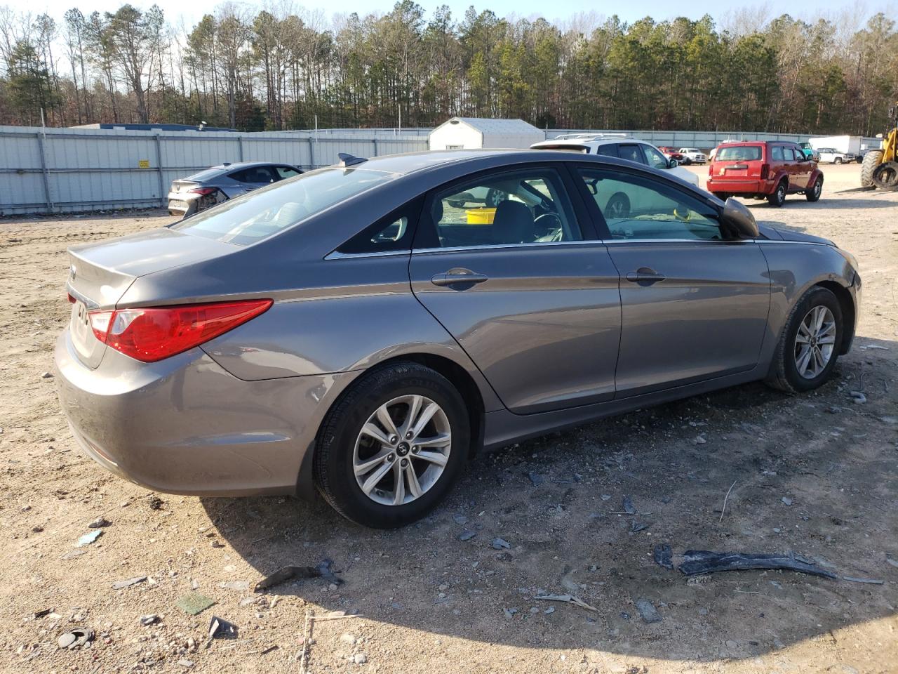 2013 Hyundai Sonata - Image 3