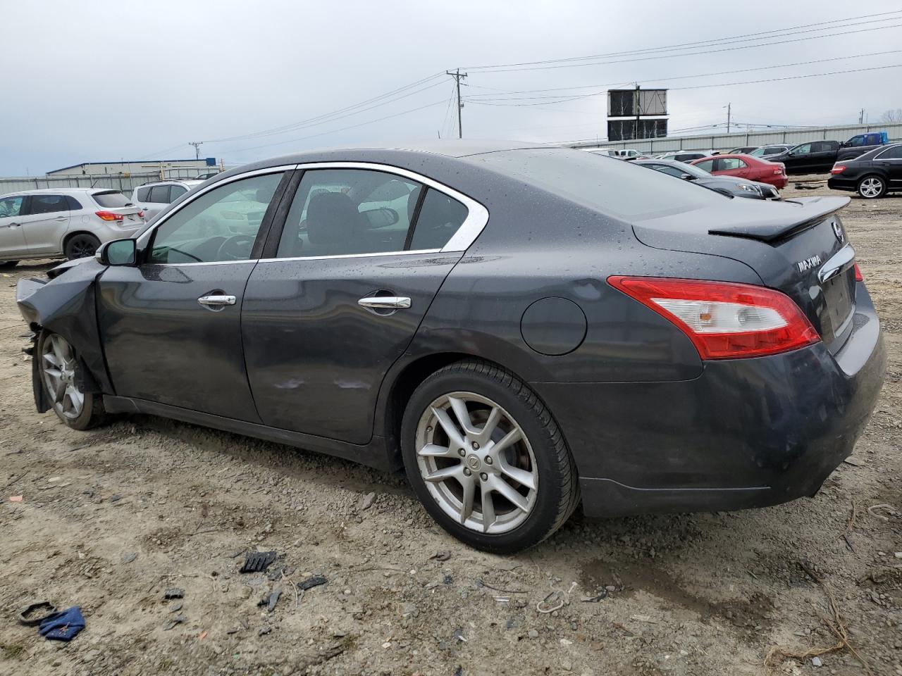 2009 Nissan Maxima - Image 2