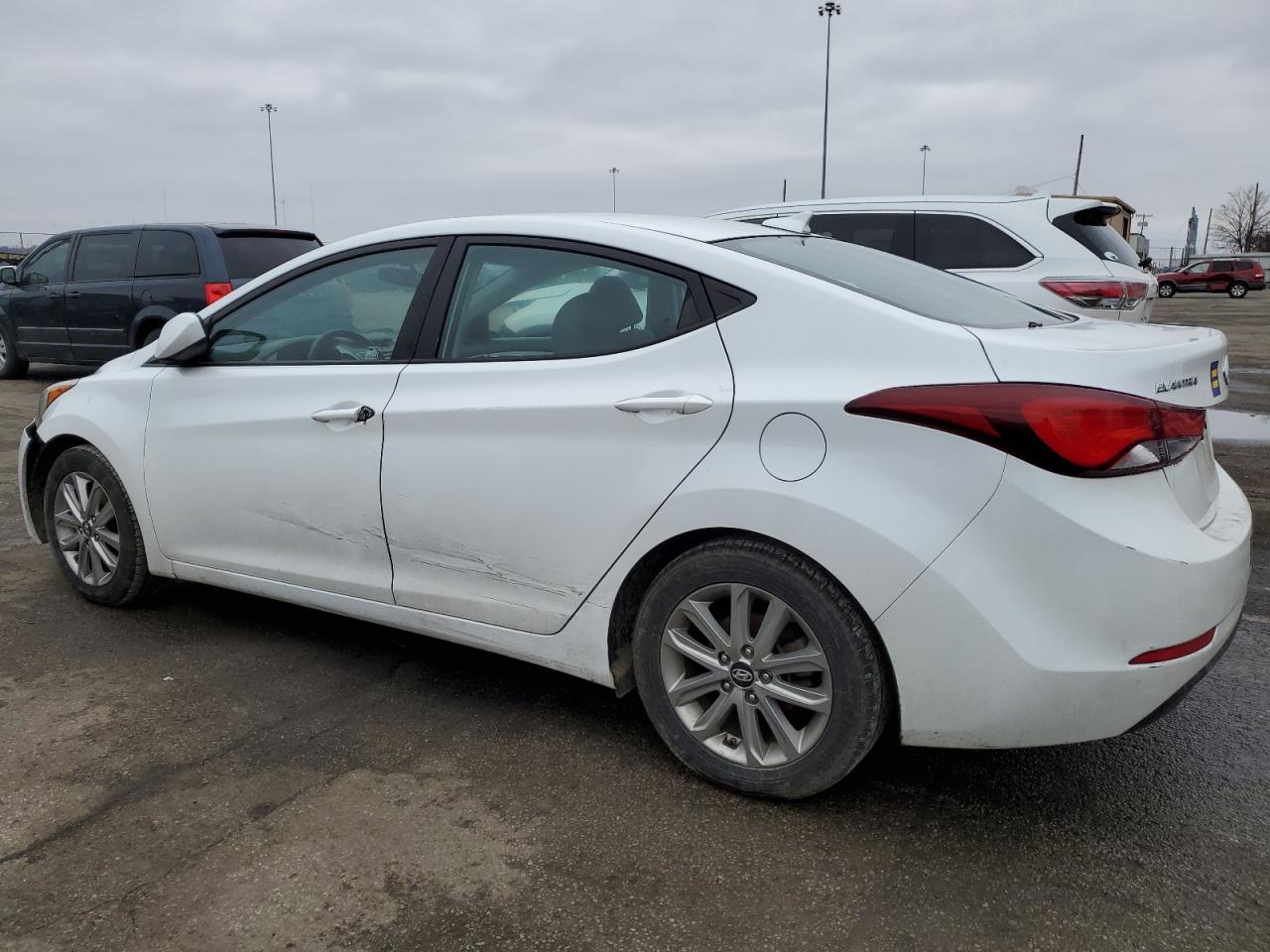2016 Hyundai Elantra - Image 2