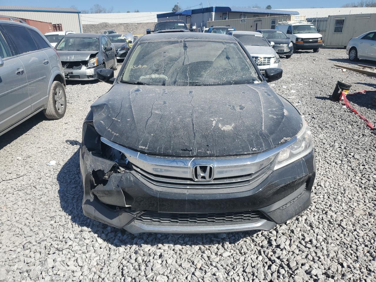 VIN: 1HGCR2F33GA143045 2016 HONDA ACCORD