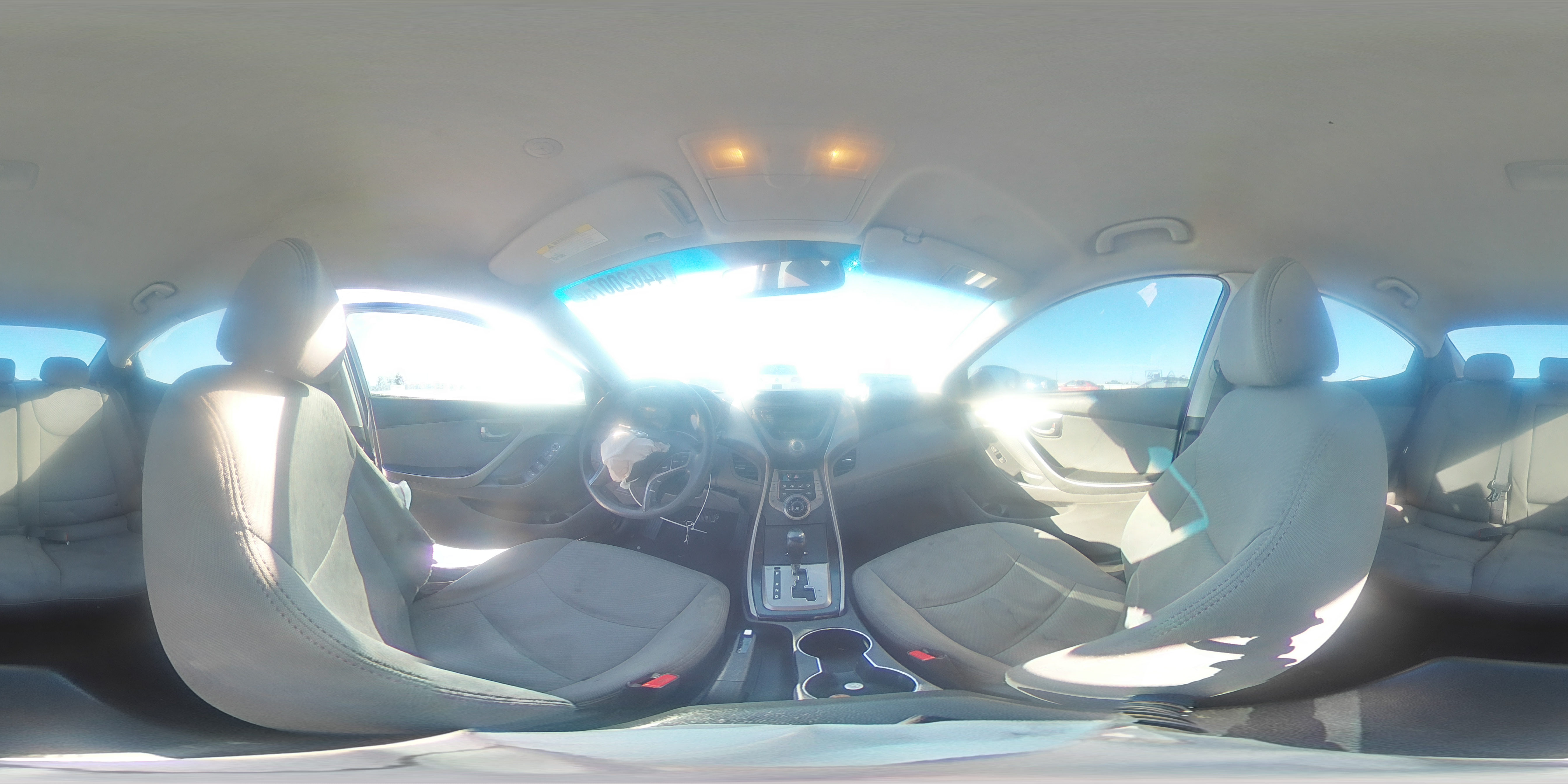 2013 Hyundai Elantra - Image 11