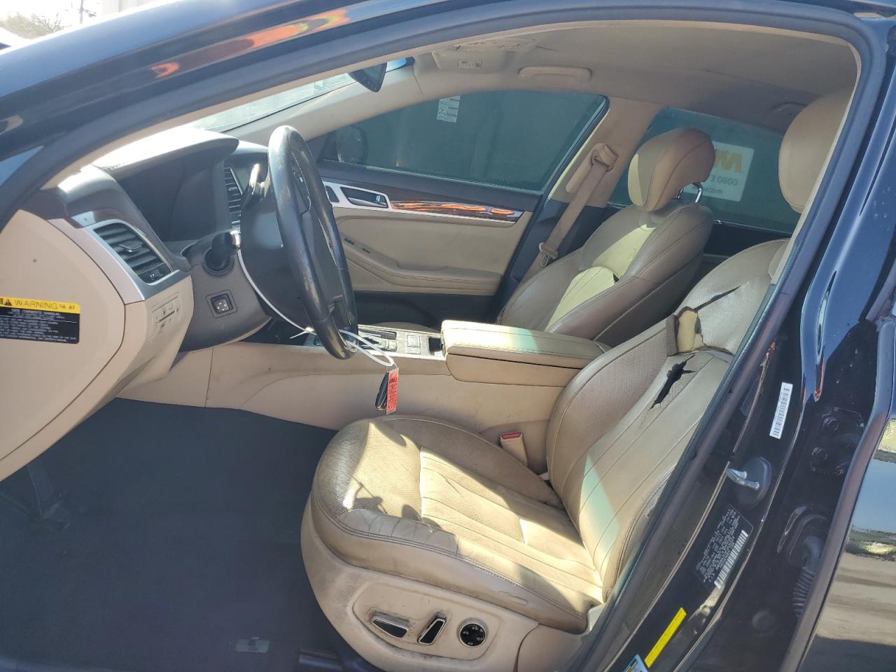 2015 Hyundai Genesis - Image 7