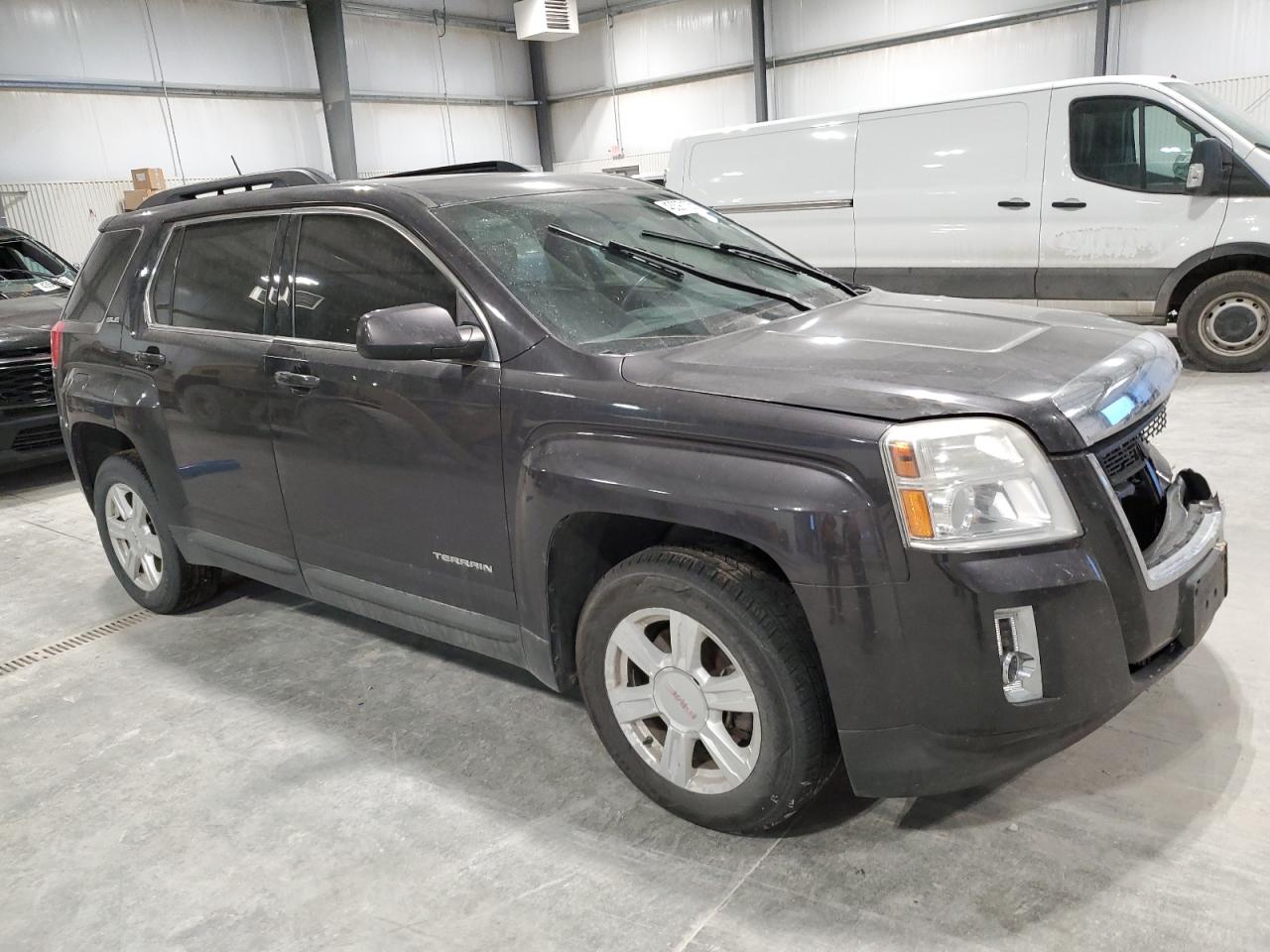2015 GMC Terrain - Image 4