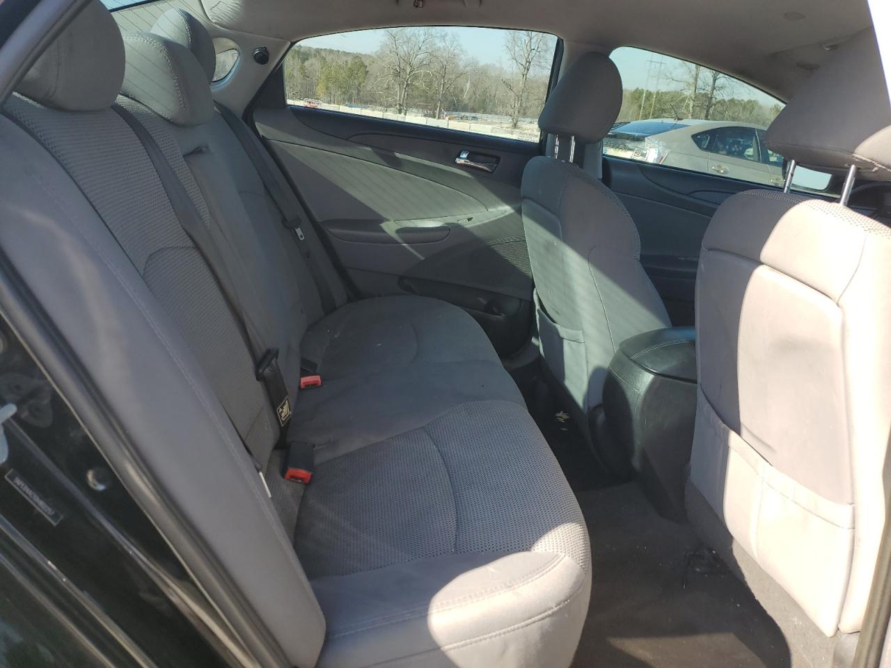 2013 Hyundai Sonata - Image 10