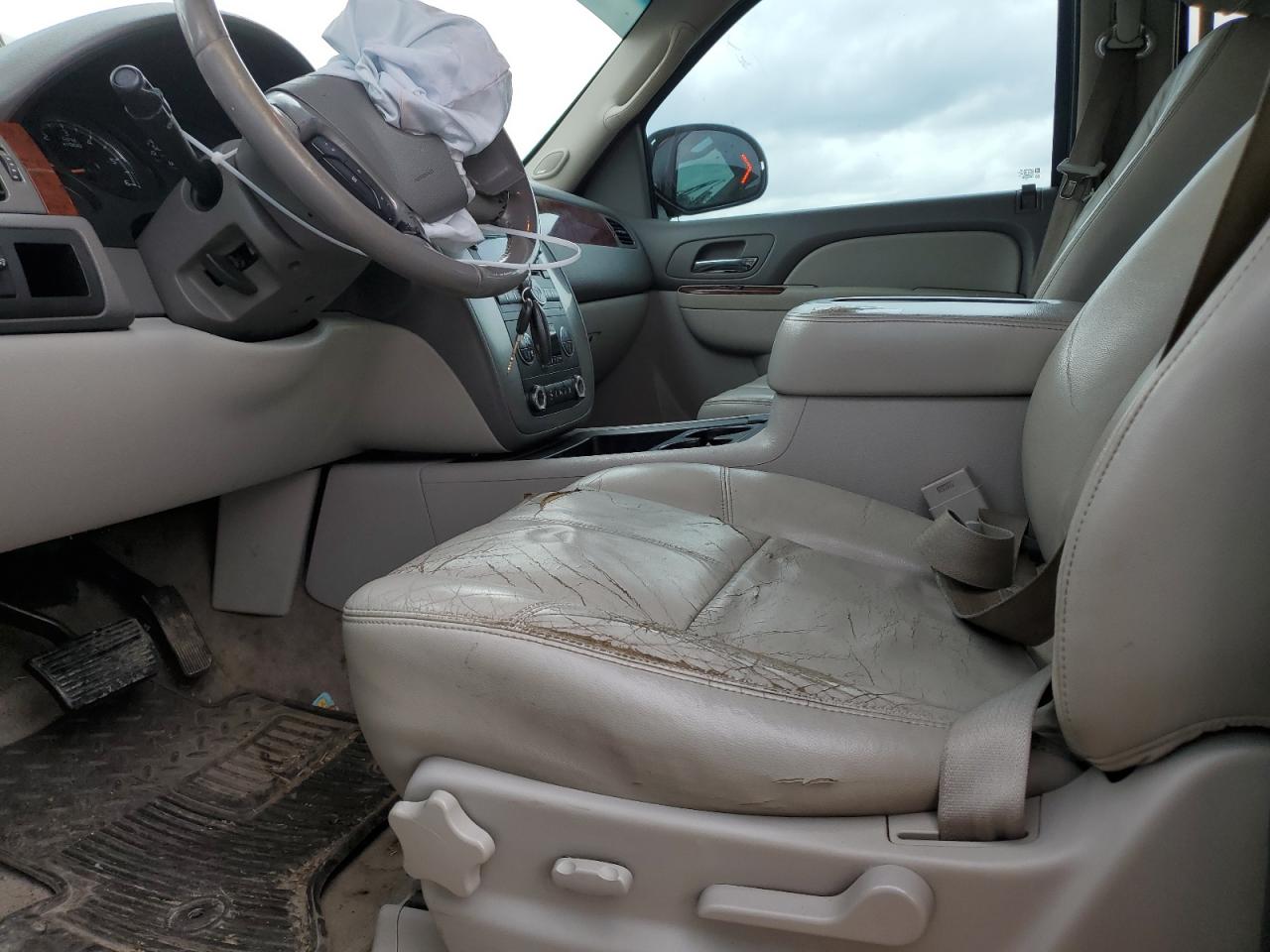 2011 GMC Yukon - Image 7