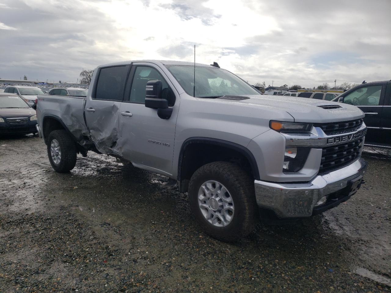 2022 Chevrolet Silverado - Image 4