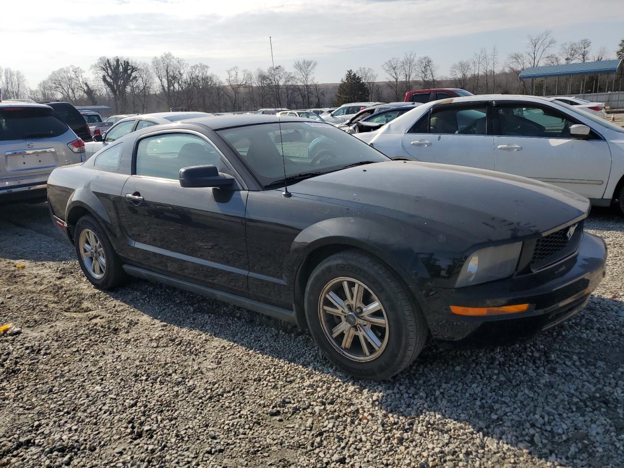 2008 Ford Mustang - Image 4