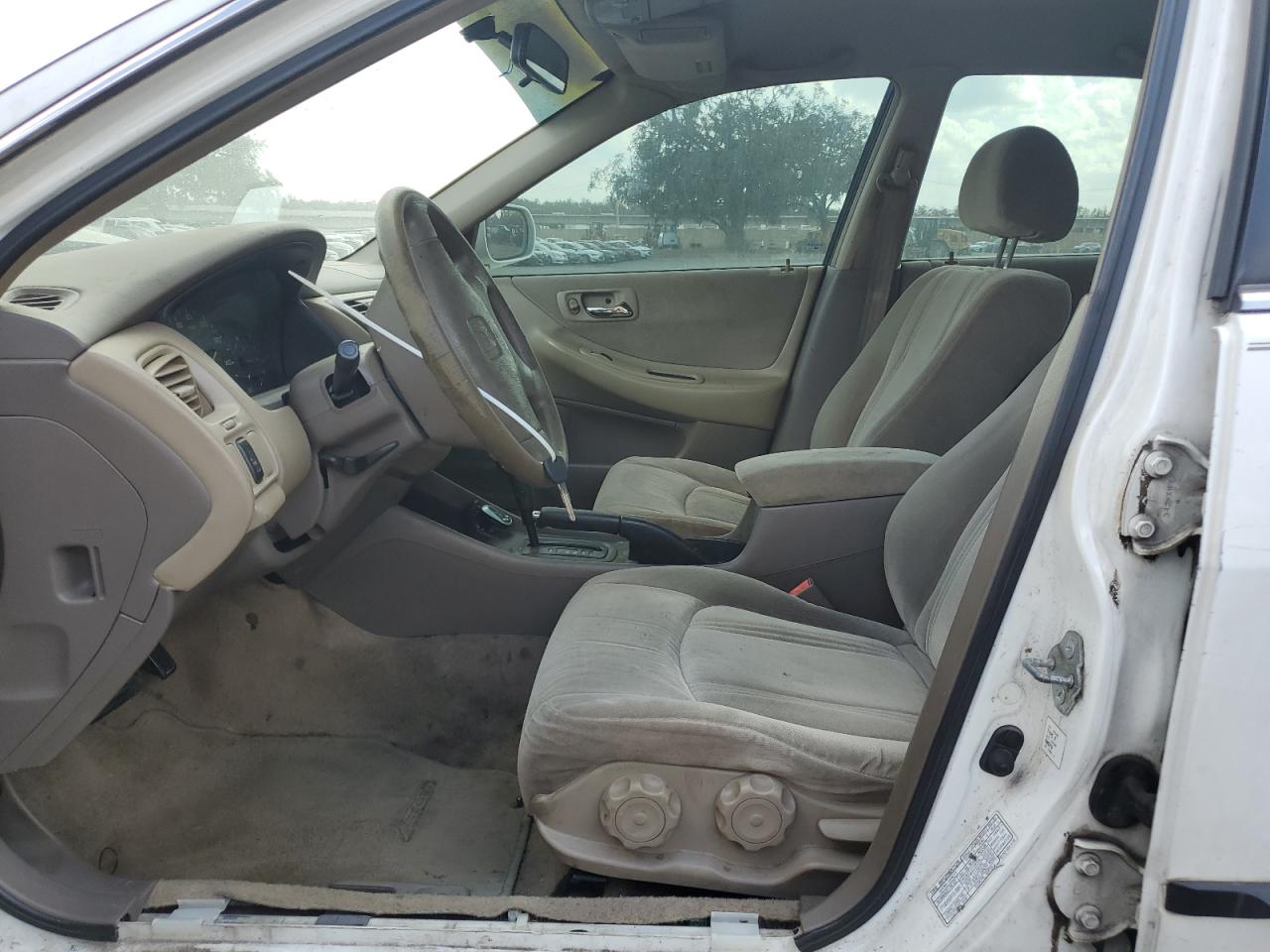 2000 Honda Accord - Image 7