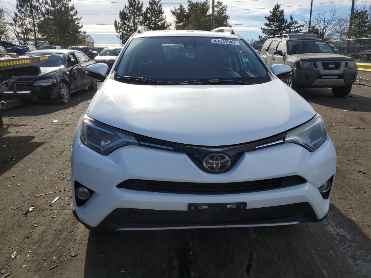 2018 Toyota RAV 4 - Image 5