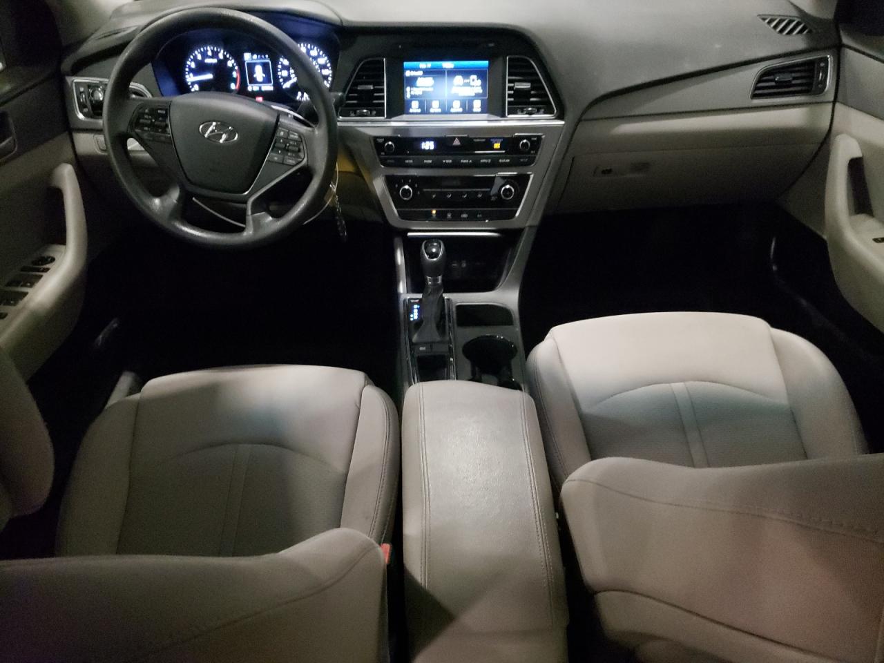 2016 Hyundai Sonata - Image 8