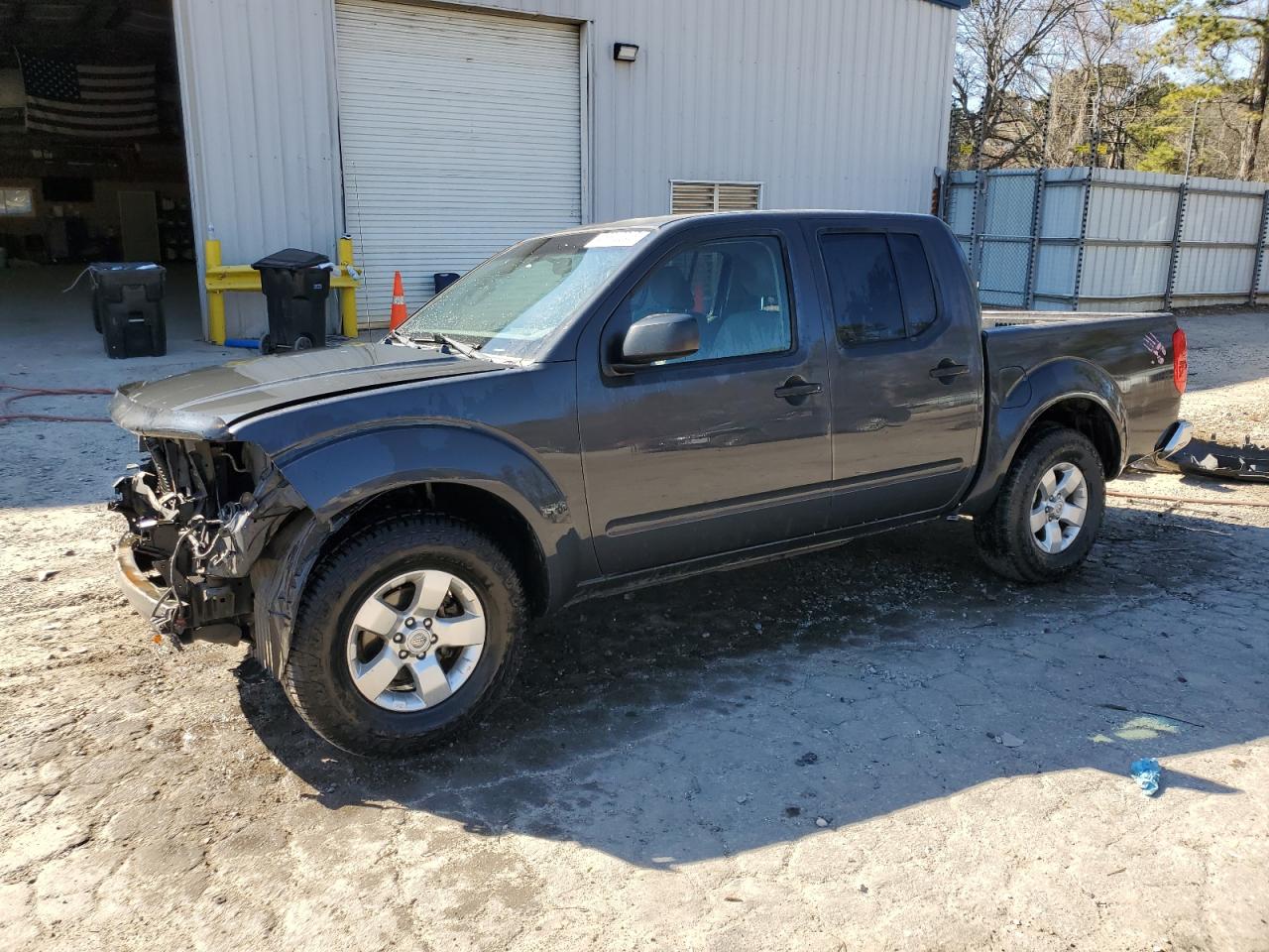 2012 Nissan Navara (Frontier) - Image 1