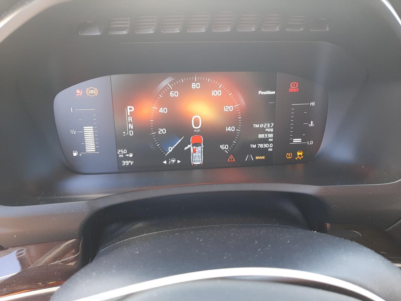 2019 Volvo XC90 - Image 9