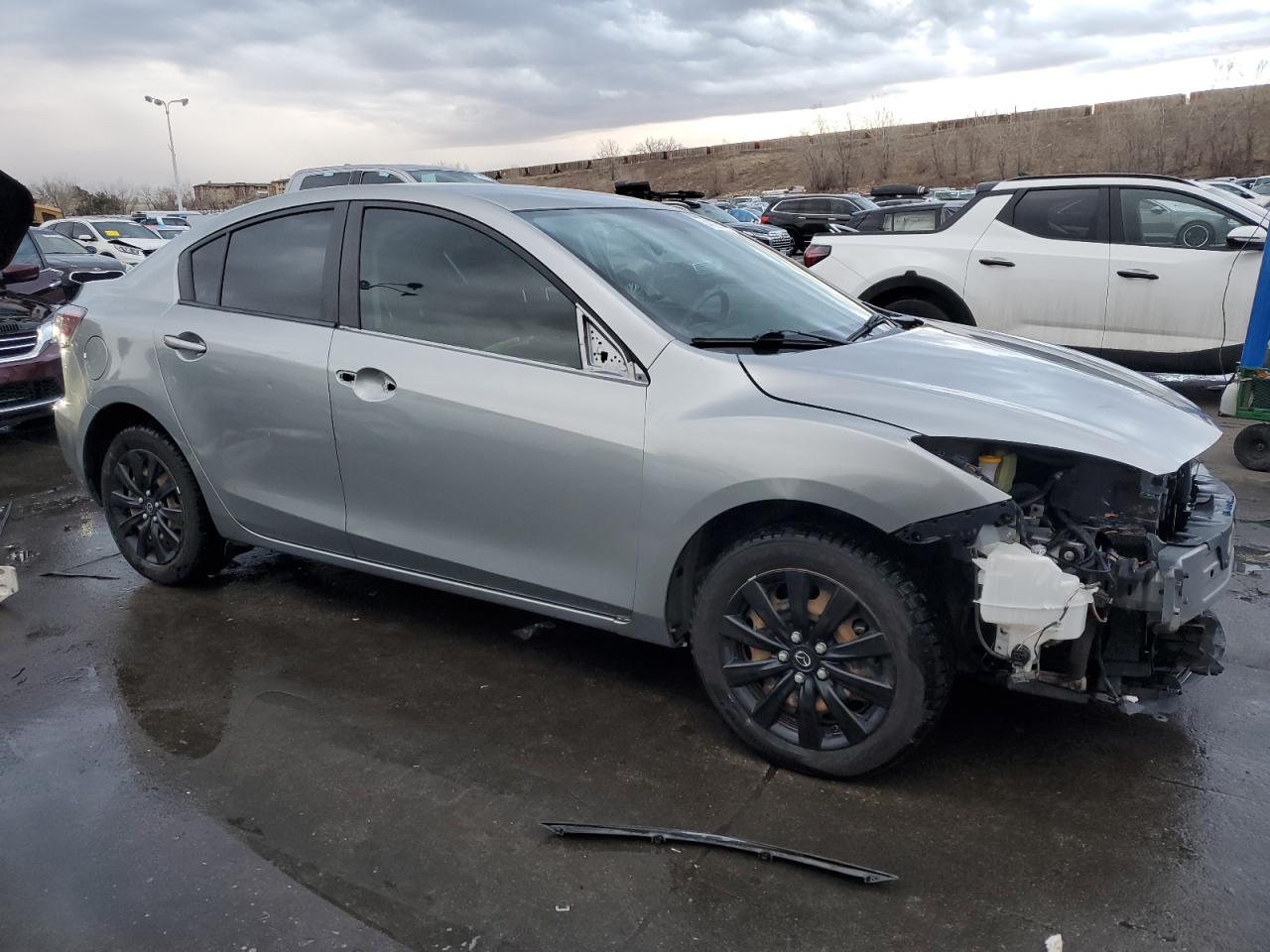 2013 Mazda 3 - Image 4