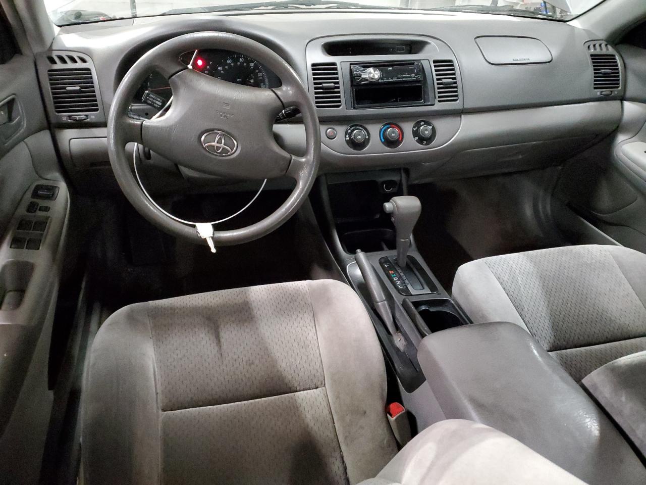 2004 Toyota Camry - Image 8