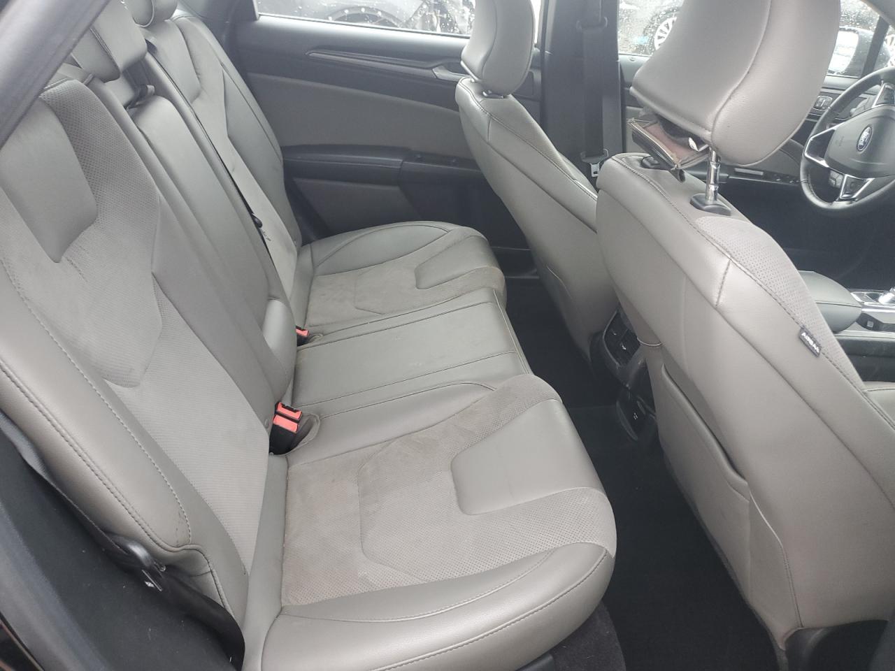 2017 Ford Fusion - Image 10