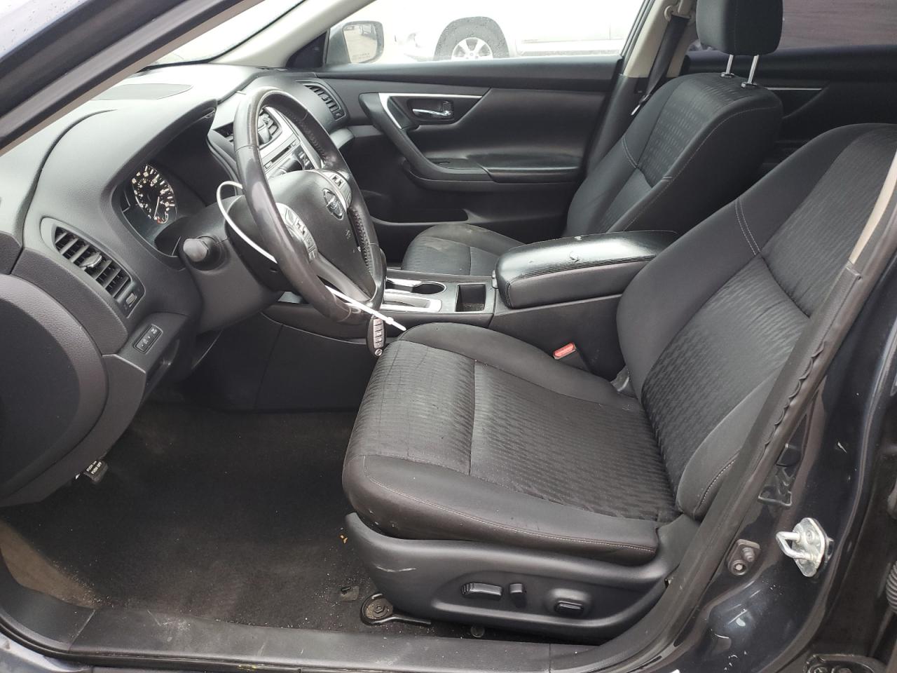 2017 Nissan Altima - Image 7