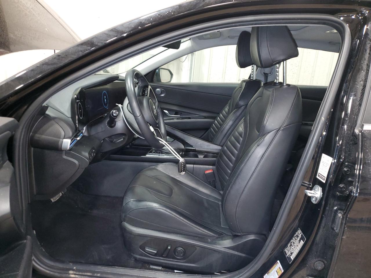 2023 Hyundai Elantra - Image 7