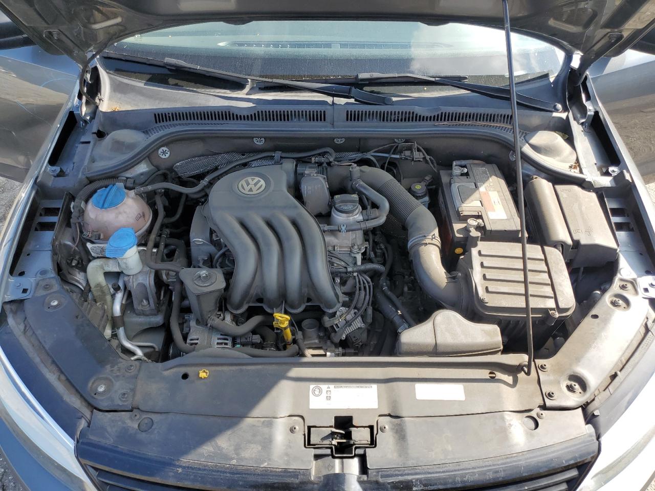 2014 Volkswagen Jetta - Image 12