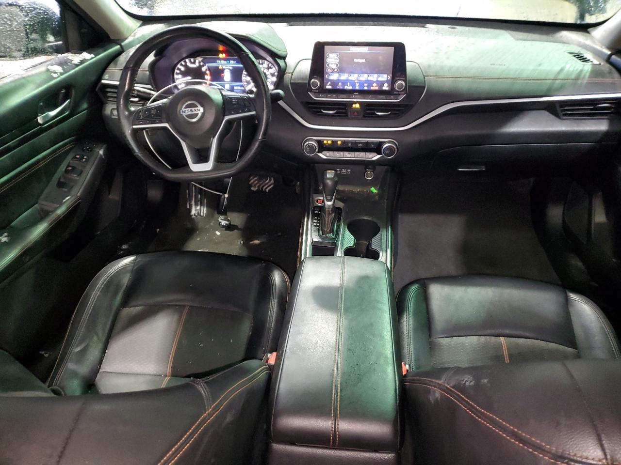 2022 Nissan Altima - Image 8
