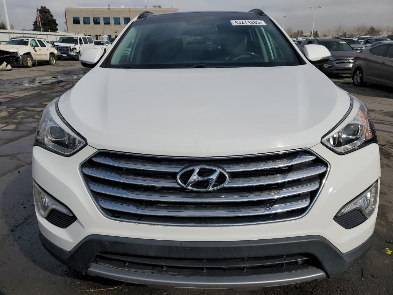 2016 Hyundai Santa Fe - Image 5