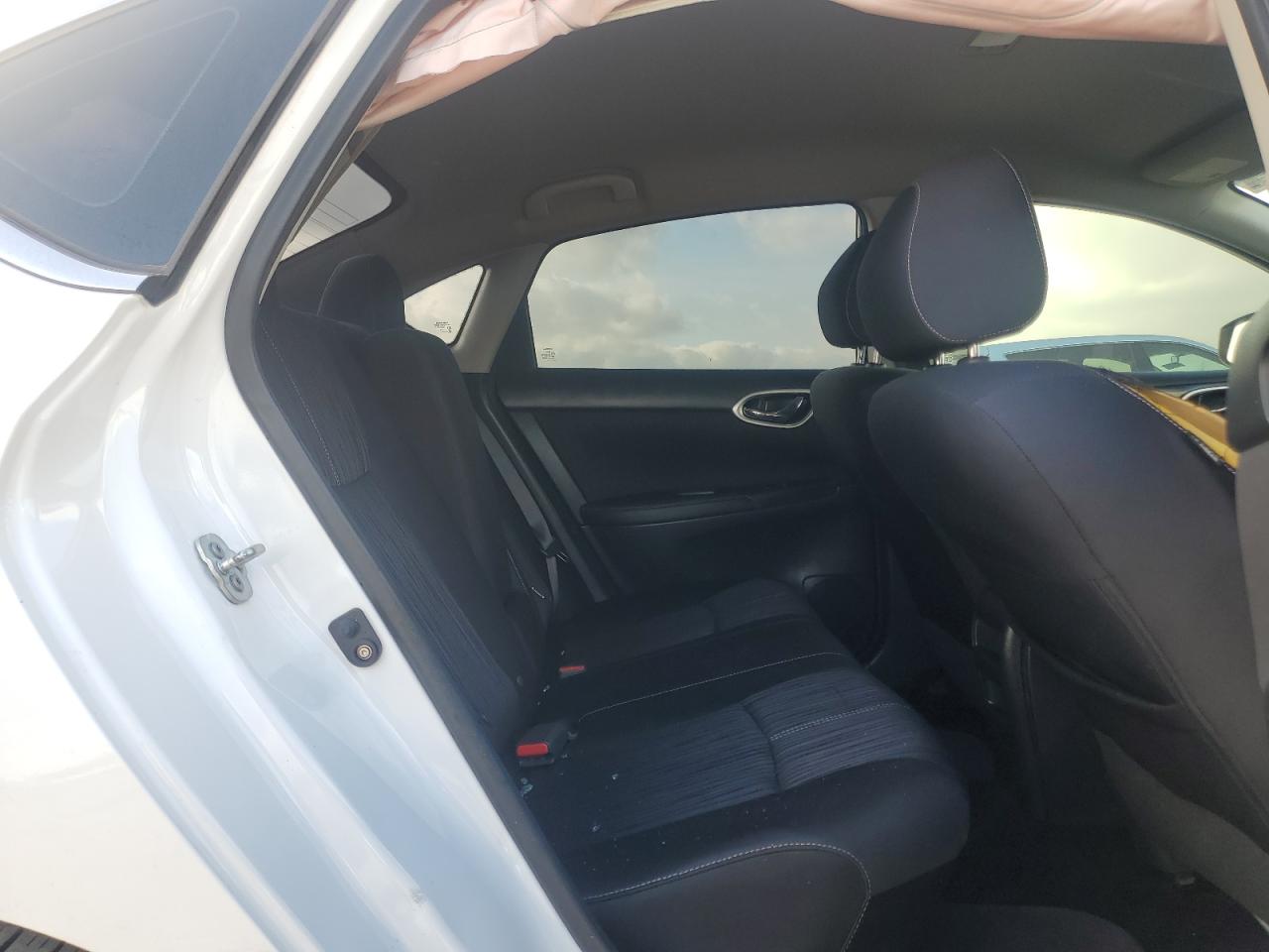 2016 Nissan Sentra - Image 10