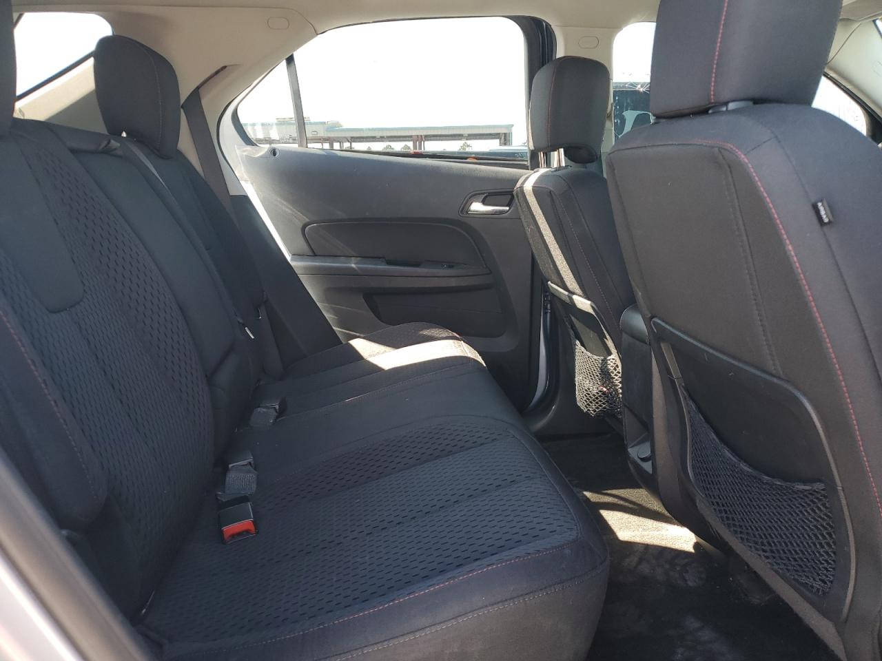 2015 Chevrolet Equinox - Image 11