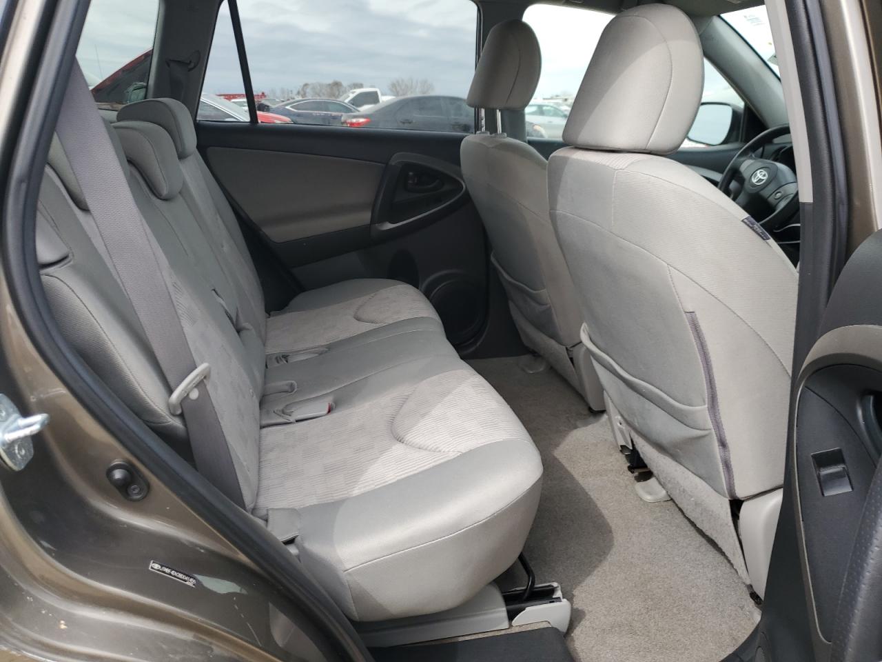2011 Toyota RAV 4 - Image 11