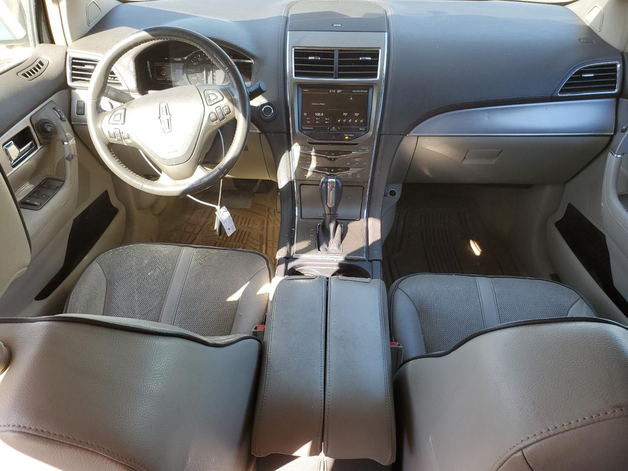 2011 Lincoln MKX - Image 8