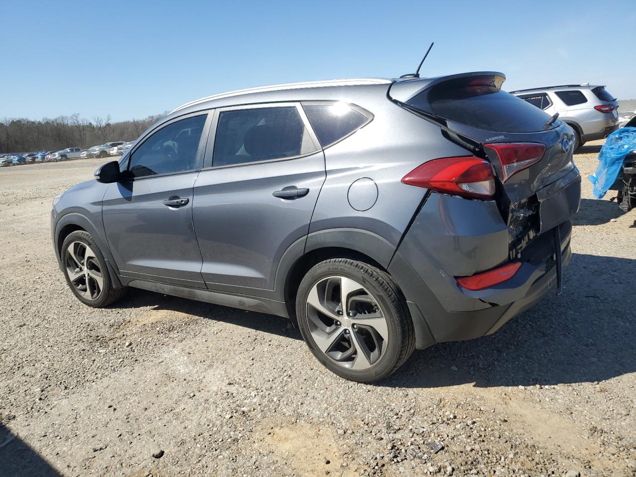 2016 Hyundai Tucson - Image 2
