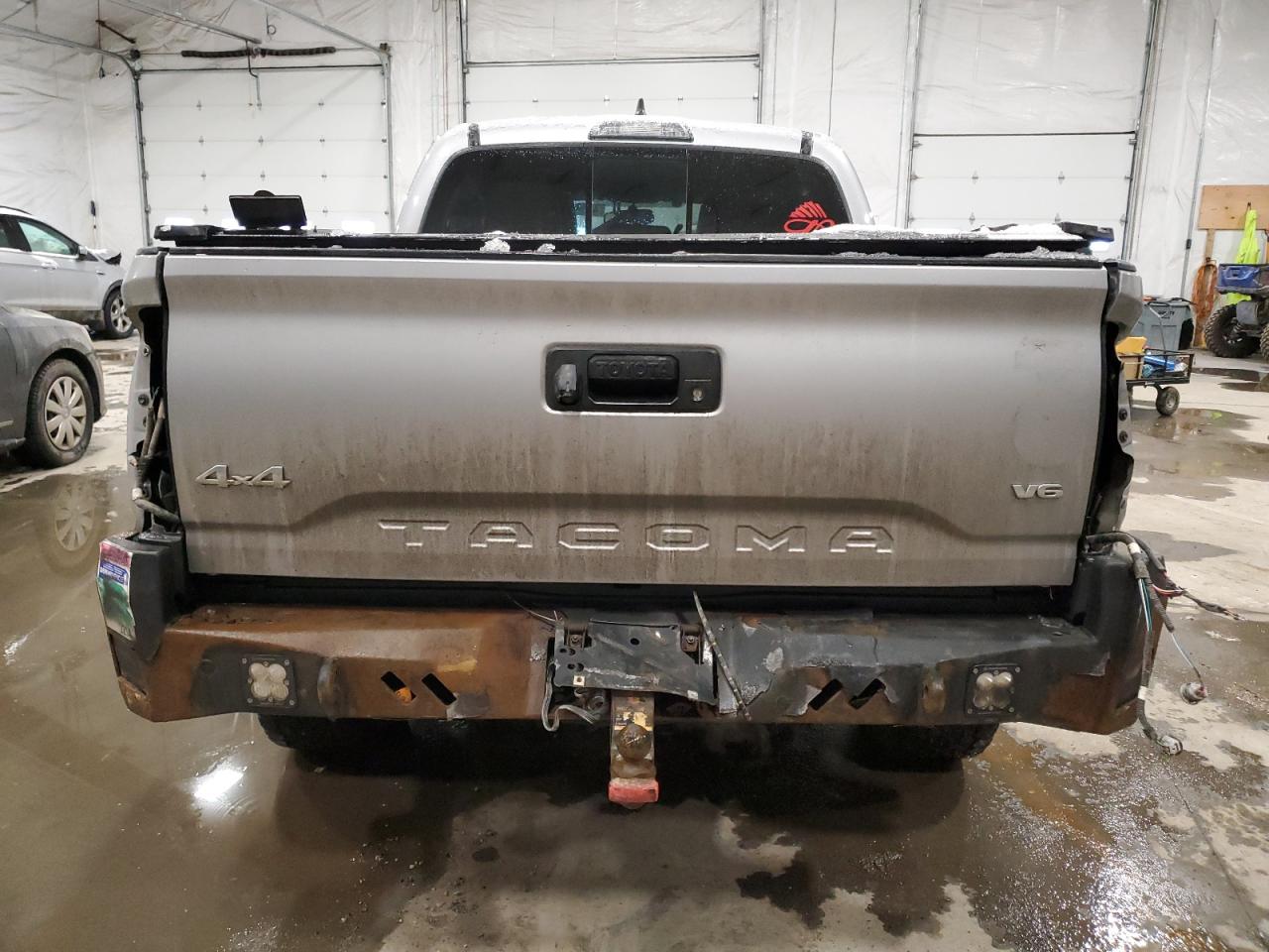 2017 Toyota Tacoma - Image 6