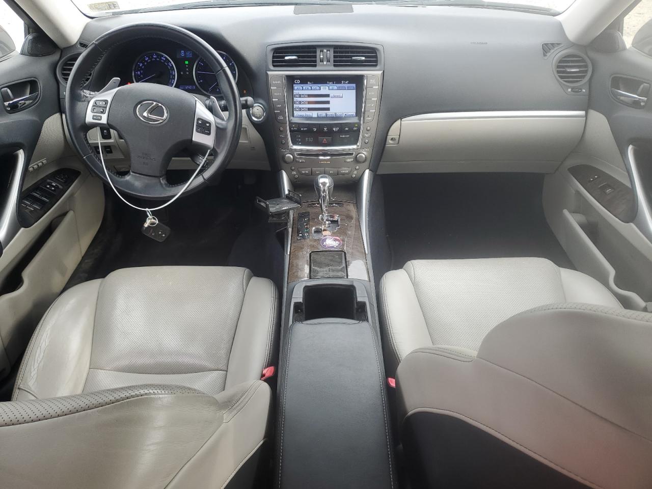 2012 Lexus IS - Image 8